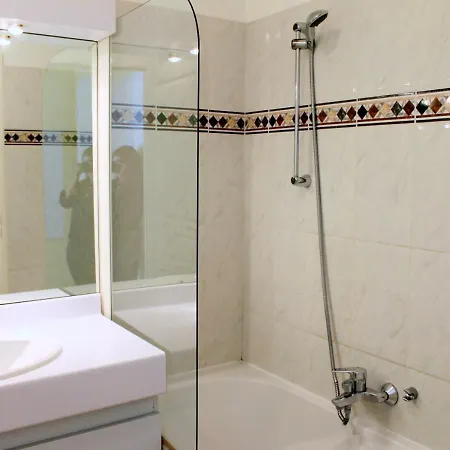 Viva Riviera Palazzio Apartment